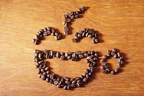 포토 JPG 해외이미지 전통 커피 음료 가방 재료 탁자 콩 씨앗 사람없음 목재 갈색 검은색 어둠 카페 굽기 삼베 아로마 자루 에스프레소 내추럴 모카 카페인 해외202008 해외포토 나무 식물 잡화 컬러 가구 곡류 상점 구이 파일형식 천_직물