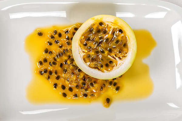 포토 JPG 해외이미지 음식 조각 백그라운드 잎 다이어트 과일 디저트 건강 씨앗 사람없음 빨간색 초록색 노란색 주스 흰색 신선 오픈 달콤 맛 떨어짐 자르기 묘사 오브젝트 싱글 유기농 열정 브라질 남쪽 내추럴 고립 숙성 이국적 맛있는 해외202008 해외포토 식물 웰빙 감정 음료 컬러 컨셉 모션 남아메리카 방향 파일형식