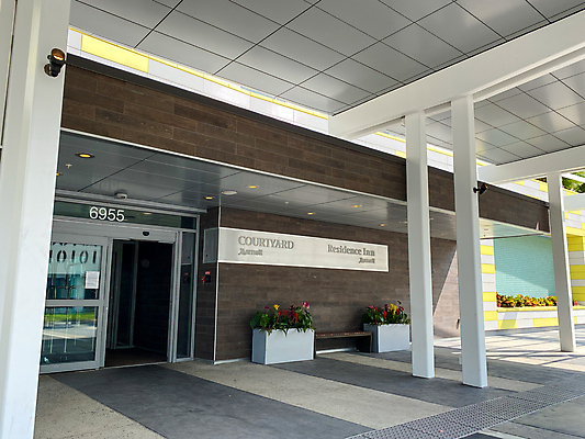 포토 JPG 해외이미지 외관 공원 호수 주택 센터 A 타운 안뜰 해외202008 해외포토 알파벳 공공시설 건물 도시 파일형식