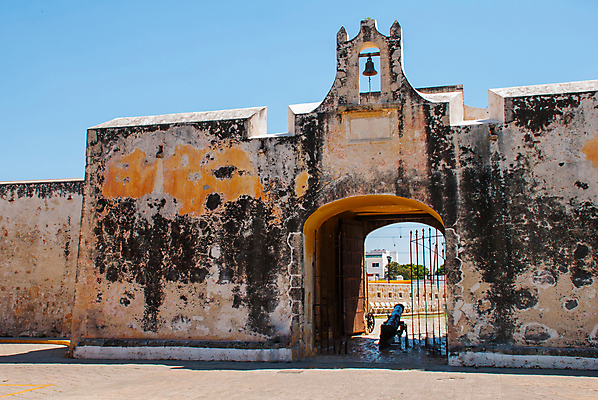포토 JPG 해외이미지 벽 성 역사 땅 대문 옛날 해외202008 해외포토 건축물 문 파일형식