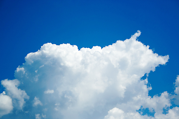 포토 JPG 해외이미지 구름 백그라운드 자연 하늘 날씨 풍경 사람없음 야외 여름 파란색 빛 햇빛 태양 환경 맑음 봄 흰색 오픈 분위기 천국 솜털 내추럴 오존 해외202008 해외포토 자연요소 계절 컬러 컨셉 생태계 파일형식