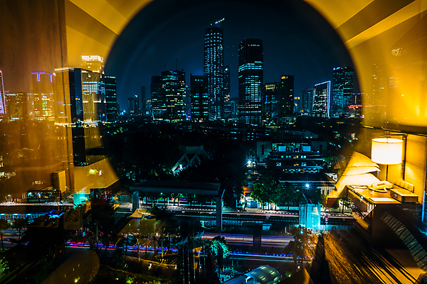 포토 JPG 해외이미지 함께함 반사 방 도시 야간 A 보여주기 더블 방법 해외202008 해외포토 자연요소 알파벳 컨셉 모션 파일형식