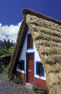 포토 JPG 해외이미지 전통 섬 주택 와인 시골 A 타운 대서양 해외202008 해외포토 알파벳 바다 주류 건물 도시 파일형식