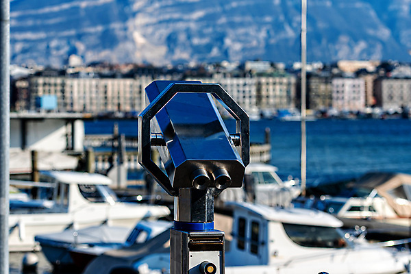 포토 JPG 해외이미지 호수 여행객 쌍안경 해외202008 해외포토 사람 망원경 파일형식