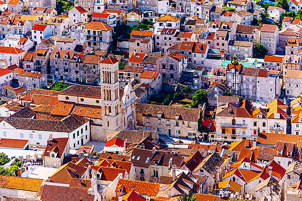 포토 JPG 해외이미지 섬 성당 도시 성자 정사각형 타운 로마인 해외202008 해외포토 도형 종교 종교건축 인종 파일형식