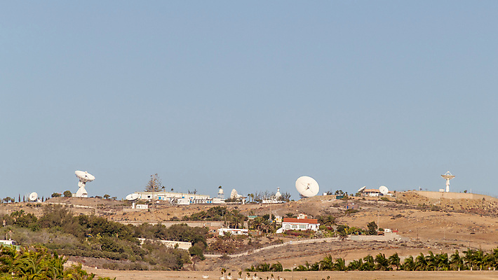 포토 JPG 해외이미지 역 A 땅바닥 해외202008 해외포토 알파벳 교통시설 바닥 파일형식