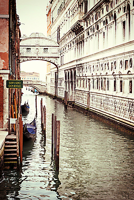 포토 JPG 해외이미지 함께함 어둠 수확 곤돌라 베네치아 A 해외202008 해외포토 알파벳 컨셉 농업 이탈리아 파일형식