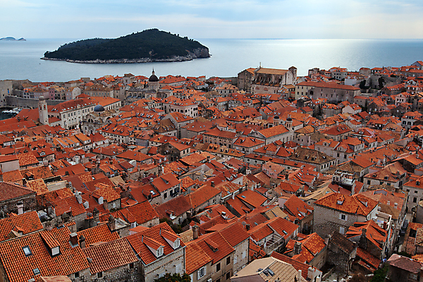 포토 JPG 해외이미지 벽 지붕 빨간색 도시 타일 해외202008 해외포토 컬러 파일형식