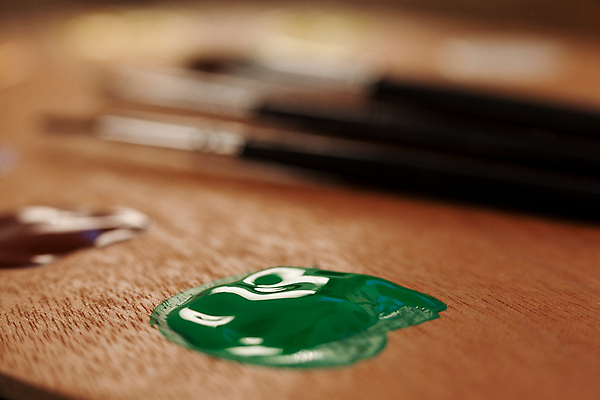 포토 JPG 해외이미지 근접촬영 사람없음 목재 아웃포커스 물감 미술도구 붓 팔레트 해외202008 해외포토 나무 뷰포인트 재료 촬영기법 오브젝트 파일형식