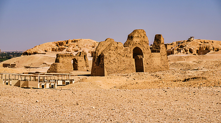 포토 JPG 해외이미지 계곡 폐허 해외202008 해외포토 파일형식