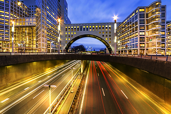포토 JPG 해외이미지 실내 건물 파란색 도시 고속도로 종료 넘어짐 해외202008 해외포토 건축물 도로 컬러 모션 내부 파일형식