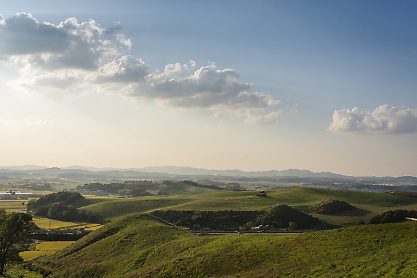 포토 JPG 주간 구름 여행 자연 하늘 한국 풍경 사람없음 야외 가을풍경 가을 서산 국내포토 자연요소 계절 아시아 충청남도 생태계 파일형식 가을_계절