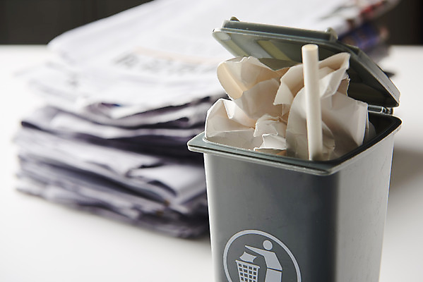 포토 JPG 스튜디오촬영 실내 사람없음 재활용 미니어처 쓰레기통 쓰레기 분리수거 자원 회복 국내포토 컨셉 내부 모형 친환경 파일형식