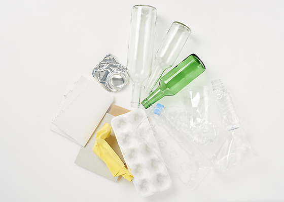 포토 JPG 스튜디오촬영 종이 유리병 실내 사람없음 하이앵글 재활용 캔 쓰레기 플라스틱 분리수거 페트병 자원 비닐 계란판 압축 회복 플랫레이 국내포토 뷰포인트 컨셉 재질 병_용기 내부 플랫 친환경 병_담는 파일형식