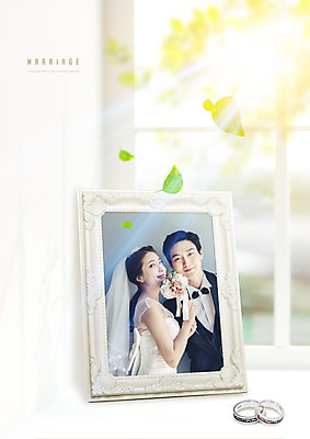 PSD 편집이미지 여자 남자 꽃 행복 신부 부케 액자 신랑 결혼 정장 턱시도 상반신 20대 성인 두명 기쁨 한국인 반지 결혼반지 커플반지 성인만 웨딩촬영 이미지편집 식물 옷 감정 꽃다발 장신구 사람 동양인 이벤트 청년 기념사진 파일형식