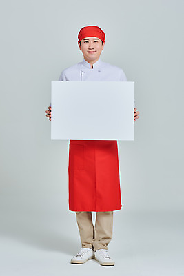 포토 JPG 스튜디오촬영 전신 배너 남자 비즈니스 회색배경 실내 두건 한명 서기 미소 들기 성인 앞모습 30대 식당 주방장 앞치마 한국인 상인 사회이슈 서비스 자영업 장사 매출 성인남자한명만 소상공인 국내포토 직업 1 뷰포인트 백그라운드 컨셉 모션 표정 사람 동양인 내부 장년 경제 상점 요리사 회색 상업 남자한명만 성인남자만 파일형식