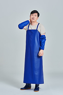 포토 JPG 스튜디오촬영 전신 남자 비즈니스 회색배경 실내 한명 서기 성인 앞모습 30대 앞치마 한국인 시장 상인 사회이슈 서비스 자영업 장사 매출 성인남자한명만 소상공인 국내포토 직업 1 뷰포인트 백그라운드 컨셉 모션 사람 동양인 내부 장년 경제 회색 상업 남자한명만 성인남자만 파일형식