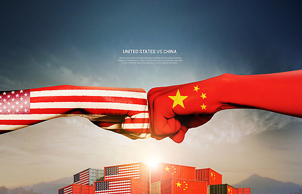 PSD 편집이미지 손 나라 신체부위 컬러풀 미국 중국 경쟁 주먹 성조기 컨테이너 충돌 오성홍기 갈등 정치 미중갈등 이미지편집 산업 아시아 컬러 컨셉 북아메리카 모션 사람 경제 국기 파일형식