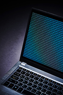 포토 JPG 스튜디오촬영 인터넷 비즈니스 실내 사람없음 금융 노트북 전자제품 컴퓨터 정보 암호 사이버 온라인 해킹 해커 불법 사이버범죄 정보보호 국내포토 내부 경제 범죄 보호 파일형식