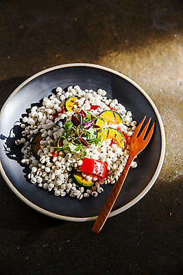 포토 JPG 식물 접시 포크 한국 실내 사람없음 특산물 경기도 율무 연천 국내포토 식기 아시아 내부 파일형식