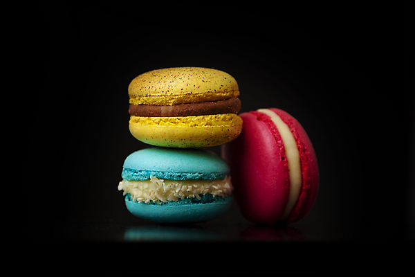 포토 JPG 해외이미지 음식 분홍색 백그라운드 디저트 사탕 요리 사람없음 초록색 컬러풀 노란색 쿠키 과자 케이크 초콜릿 검은색 빵집 프랑스 달콤 설탕 굽기 크림 마카롱 프랑스어 고립 머랭 페스츄리 캐러멜 맛있는 해외202009 해외포토 문자 유럽 빵 컬러 상점 맛 구이 파일형식