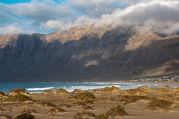 포토 JPG 해외이미지 구름 유럽 모래 바다 섬 여행 백그라운드 컨셉 오렌지 자연 벽지 휴가 산 풍경 해변 사람없음 야외 여름 태양 일출 일몰 놀람 사막 황무지 스페인 황금 화산 대서양 해외202009 해외포토 자연요소 계절 감정 나라 과일 표정 노을 생태계 파일형식