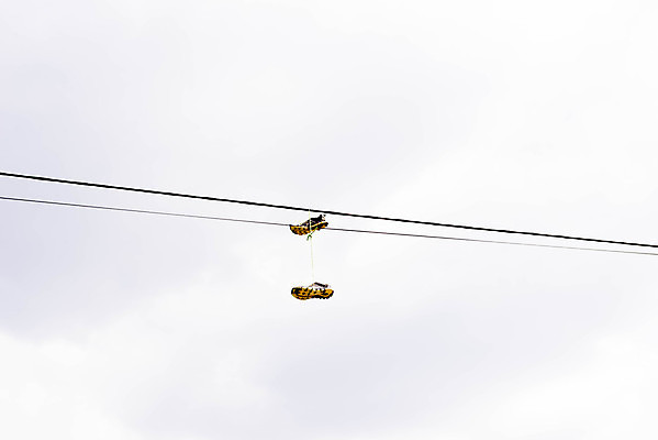 포토 JPG 해외이미지 실루엣 선 스포츠 백그라운드 신발 컨셉 하늘 거리 농구 흑백 부츠 매달리기 사람없음 야외 파란색 힘 황혼 자유 도시 쌍 그룹 유머 던지기 묶기 스니커즈 윤곽 펑키 철사 문제 사춘기 양발 운동화끈 해외202009 해외포토 감정 컬러 운동화 모션 촬영기법 구기 일몰 끈 파일형식