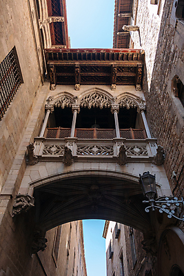 포토 JPG 해외이미지 무료이미지 유럽 여행 건축양식 사람없음 야외 건물 관광지 도시풍경 도시 역사 아치 바르셀로나 고딕 명승지 옛날 해외202009 해외202105 해외포토 건축물 건축 나라 풍경 스페인 파일형식