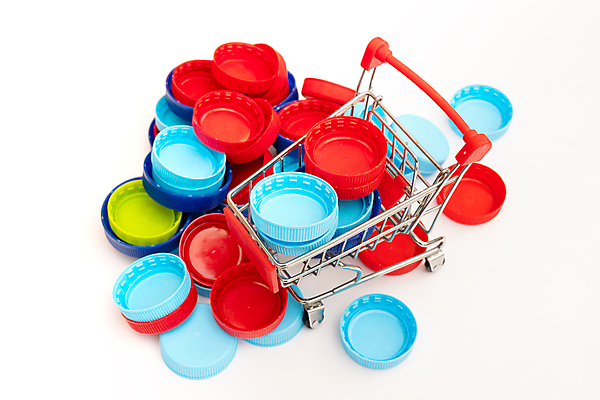 포토 JPG 해외이미지 무료이미지 사람없음 환경 쇼핑카 재활용 일회용 플라스틱 병뚜껑 해외202009 해외202105 해외포토 재질 쇼핑 카트 친환경 파일형식