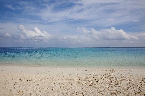 포토 JPG 해외이미지 구름 실루엣 모래 바다 분홍색 섬 여행 백그라운드 자연 하늘 아침 휴가 따뜻함 풍경 사람없음 야외 물 여름 파란색 태양 일출 황혼 일몰 놀람 새벽 고급 몰디브 터키석 파라다이스 수평선 해외202009 해외포토 주간 자연요소 계절 감정 아시아 컬러 컨셉 촬영기법 표정 노을 보석 생태계 파일형식