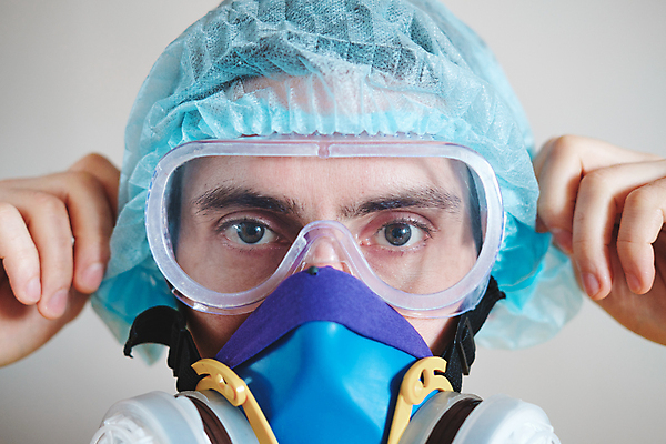 포토 JPG 해외이미지 직업 남자 안경 얼굴 노동자 실험 가면 한명 파란색 의사 실험실 바이러스 보호 과학자 감염 고립 전염병 살균 해외202009 해외포토 1 잡화 컬러 과학 컨셉 사람 신체부위 의료진 질병 학자 파일형식