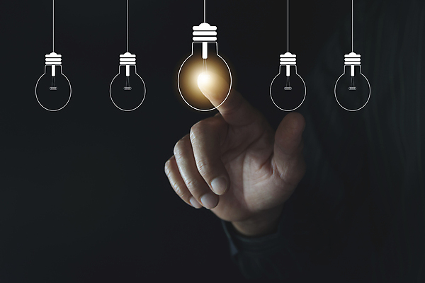 포토 JPG 해외이미지 손 디자인 남자 백그라운드 컨셉 비즈니스 전구 사업가 통신 상상 유리 조명 아이디어 창조 사람없음 장식 노트북 빛 컴퓨터 사무실 디지털 공책 힘 에너지 수확 램프 타이핑 잡기 작업 네트워크 닫기 디자이너 심볼 복고 혁명 광 발명 선견지명 이해 해외202009 해외포토 직업 농업 모션 재질 문구용품 사람 신체부위 전자제품 파일형식