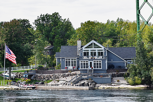 포토 JPG 해외이미지 주간 나무 공원 호수 바다 섬 여행 컨셉 캐나다 요트 건축양식 자연 휴가 주택 풍경 사람없음 야외 건물 목재 물 여름 강 환경 회색 물방울 보트 고급 숲 속도 진짜 해외202009 해외포토 자연요소 식물 건축물 계절 공공시설 건축 컬러 북아메리카 배_교통 재료 생태계 파일형식