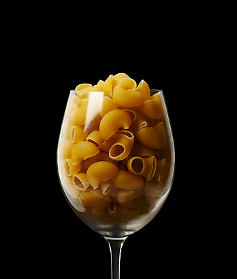 포토 JPG 해외이미지 음식 백그라운드 패턴 다이어트 재료 유리 건조 파스타 건강 요리 사람없음 컵 노란색 식사 저녁식사 이탈리아 신선 황금 닫기 밀 지중해 먹기 묘사 질감 날것 마카로니 생식 해외202009 해외포토 식기 유럽 바다 컬러 무늬 모션 재질 곡류 서양음식 파스타면 파일형식