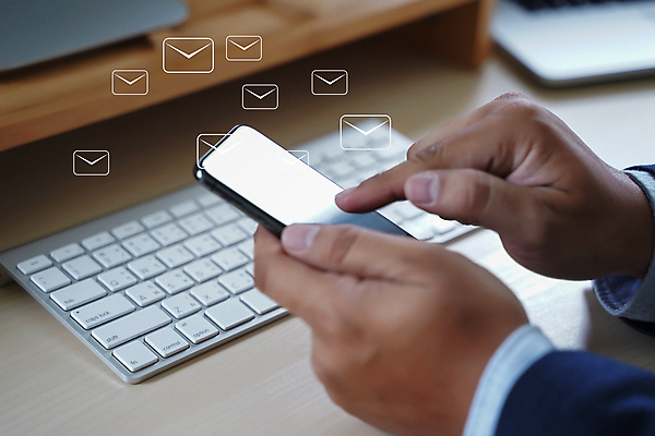 포토 JPG 해외이미지 디자인 커피 컨셉 인터넷 일러스트 비즈니스 텍스트 통신 모바일 직장 사람 사람없음 그래픽 노트북 컴퓨터 디지털 모니터 웹 업무 네트워크 메시지 이메일 E 연결 편지 전자 소재 온라인 전송 마케팅 소셜 편지쓰기 목차 해외202009 해외포토 알파벳 음료 회사 전자제품 기록 작업 파일형식