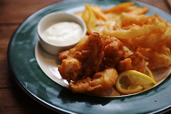 포토 JPG 해외이미지 음식 근접촬영 사람없음 영국음식 피쉬앤칩스 해외202009 해외포토 뷰포인트 서양음식 파일형식