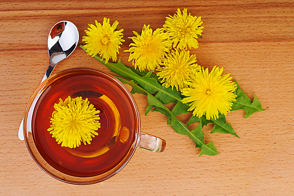 포토 JPG 해외이미지 식물 꽃잎 꽃 음료 잎 꽃무늬 건강 사람없음 목재 컵 초록색 노란색 숟가락 봄 벚꽃 흰색 개화 민들레 허브 채식주의자 비건 해외202009 해외포토 나무 식기 계절 컬러 무늬 재료 수저 채식 파일형식