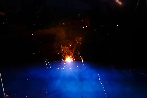 포토 JPG 해외이미지 직업 산업 장갑 공장 불꽃 노동자 골격 안전 사람없음 야외 금속 장비 도구 공구 잡기 업무 뜨거움 수술 붓기 수리 제조 보호 공학 온실 철강 콘크리트 해외202009 해외포토 잡화 교육 컨셉 공업 의학 모션 재질 불 치료 작업 파일형식