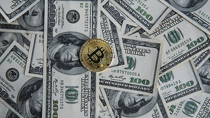 포토 JPG 해외이미지 지폐 사람없음 쌓기 달러 가상화폐 해외202009 해외포토 돈 모션 파일형식