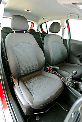 포토 JPG 해외이미지 의자 자동차 사람없음 승합차 차안 해외202009 해외포토 육상교통 가구 승용차 파일형식