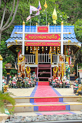 포토 JPG 해외이미지 산업 도로 선 여행 백그라운드 컨셉 교통시설 태국 자연 하늘 풍경 사람없음 파란색 빛 태양 노란색 일몰 기차 수확 흰색 도시 역 필름 속도 방콕 트랙 지역 엔진 일반 단상 방법 선로 옛날 해외202009 해외포토 자연요소 아시아 길 육상교통 컬러 교통 농업 대중교통 노을 시설 생태계 파일형식