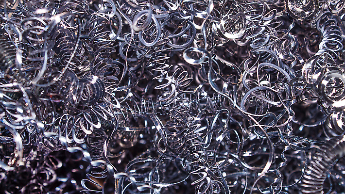 포토 JPG 해외이미지 산업 조각 크리스마스장식 벽지 나선형 사람없음 빛 반짝임 컬러풀 파티 금속 축제 기계 페인트 재활용 과학기술 눈송이 화려 작업실 황금 고급 제조 은색 쓰레기 소프트포커스 질감 마법 무거움 한조각 블러 철강 해외202009 해외포토 1 컬러 컨셉 크리스마스 무늬 모션 재질 눈_날씨 기술 촬영기법 이벤트 무게 친환경 파일형식