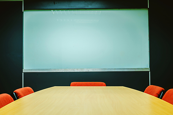 포토 JPG 해외이미지 직업 디자인 벽 가구 백그라운드 컨셉 의자 회사 비즈니스 건축양식 통신 교실 탁자 회의 직장 사람없음 내부 목재 사무실 스크린 검은색 방 흰색 업무 발표 고급 대표 토론 강의 책상 회의실 상업 안락의자 경영 세미나 스타일 해외202009 해외포토 나무 교육 건축 컬러 생활용품 재료 학교 작업 파일형식