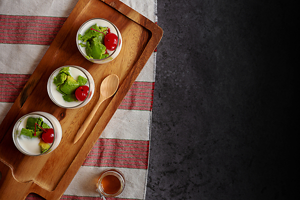 포토 JPG 해외이미지 얼굴 음식 조각 백그라운드 다이어트 채소 오렌지 과일 재료 자연 유리 건강 사람없음 초록색 신선 항아리 체리 자르기 먹기 크림 유기농 날것 요거트 아보카도 내추럴 돌봄 숙성 스무디 이국적 채식주의자 맛있는 해외202009 해외포토 웰빙 음료 컬러 모션 재질 유제품 신체부위 도자기 생태계 채식 파일형식