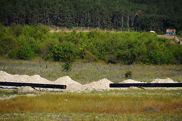 포토 JPG 해외이미지 산업 지구 선 컨셉 통신 공장 풍경 사람없음 쌓기 기계 장비 건설현장 흐름 에너지 업무 뜨거움 액체 기름 휘발유 배송 기중기 시설 파이프 연료 가스 튜브 지하 무거움 공학 내추럴 계약자 땅바닥 설치 지원 파이프라인 프로젝트 해외202009 해외포토 교육 음식 공업 모션 바닥 건설업 작업 중장비 무게 석유 계약 파이프_관 파일형식
