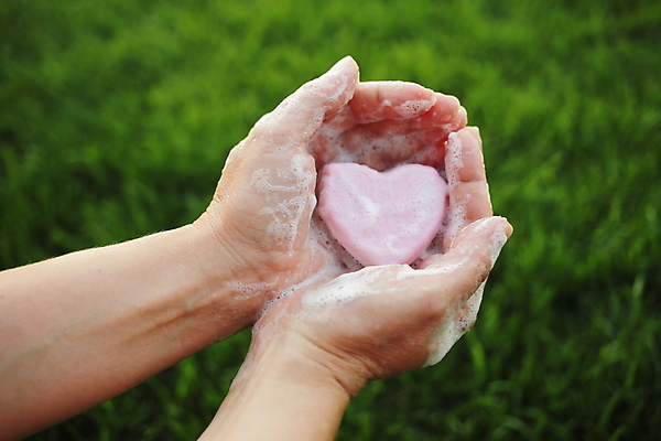 포토 JPG 해외이미지 여자 신체 손가락 실내 건강 손바닥 한명 서기 사람 사람없음 일상 청결 거품 젖음 욕실 신선 액체 개울 붓기 바이러스 보호 위생 씻기 빨래 청소 피부 순수 싱크대 수도꼭지 피부관리 화장실 예방 감염 비누 박테리아 돌봄 위생관리 스플래쉬 카피스페이스 해외202009 해외포토 1 손 컨셉 가사 의학 모션 관리 내부 라이프 신체부위 강 위생용품 뷰티 공백 개수대 파일형식