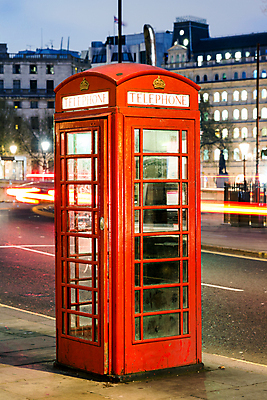 포토 JPG 해외이미지 전통 영어 외관 유럽 문화 여행 통신 영국 잉글랜드 거리 사람없음 건물 빨간색 빛 스마트폰 상자 글로벌 여행객 골동품 도시 비교 야간 연결 전화기 오브젝트 서비스 싱글 런던 복고 장면 부름 타운 일반 부스 옛날 왕국 해외202009 해외포토 자연요소 문자 건축물 나라 컬러 컨셉 모션 사람 핸드폰 스마트기기 파일형식