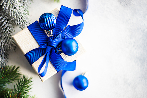 포토 JPG 해외이미지 나무 별 리본 하늘색 백그라운드 컨셉 크리스마스 공 자연 휴가 프레임 선물 사람없음 장식 파란색 상자 축제 회색 종 흰색 시골 신용카드 12월 전나무 카피스페이스 해외202009 해외포토 자연요소 식물 기념일 컬러 금융 공백 날짜 생태계 파일형식