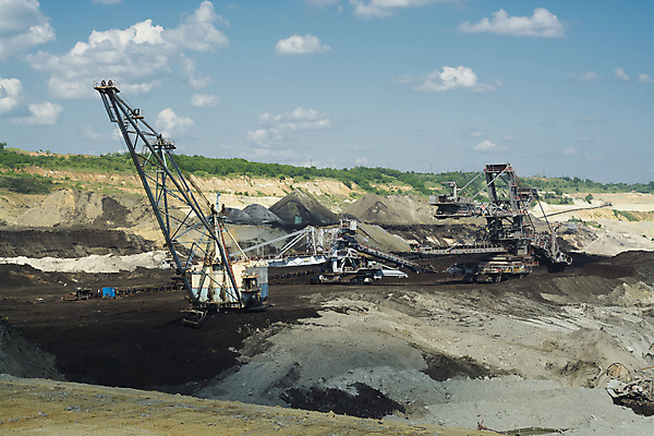 포토 JPG 해외이미지 식물 산업 지구 모래 공장 교통시설 풍경 사람없음 힘 기계 흙 장비 에너지 업무 작업 큼 땅 불도저 굴착기 발굴 무거움 방앗간 땅바닥 땅파기 석탄 추출 탄소 해외202009 해외포토 교통 공업 바닥 중장비 무게 크기 시설 파일형식