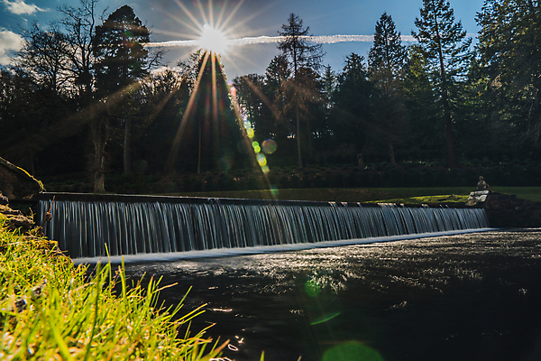 포토 JPG 해외이미지 나무 동물 물결 여행 밭 자연 조류 하늘 휴식 잉글랜드 그림자 풍경 사람없음 야외 초록색 물 파란색 강 햇빛 태양 반사 갈색 평화 걷기 맑음 침묵 봄 폭포 흐름 가을 흰색 시골 개울 그늘 요크셔테리어 백조 주말 북쪽 내추럴 수녀원 파멸 해외202009 해외포토 자연요소 식물 계절 컬러 컨셉 농업 모션 날씨 영국 소리 테리어 방향 생태계 파일형식 소멸